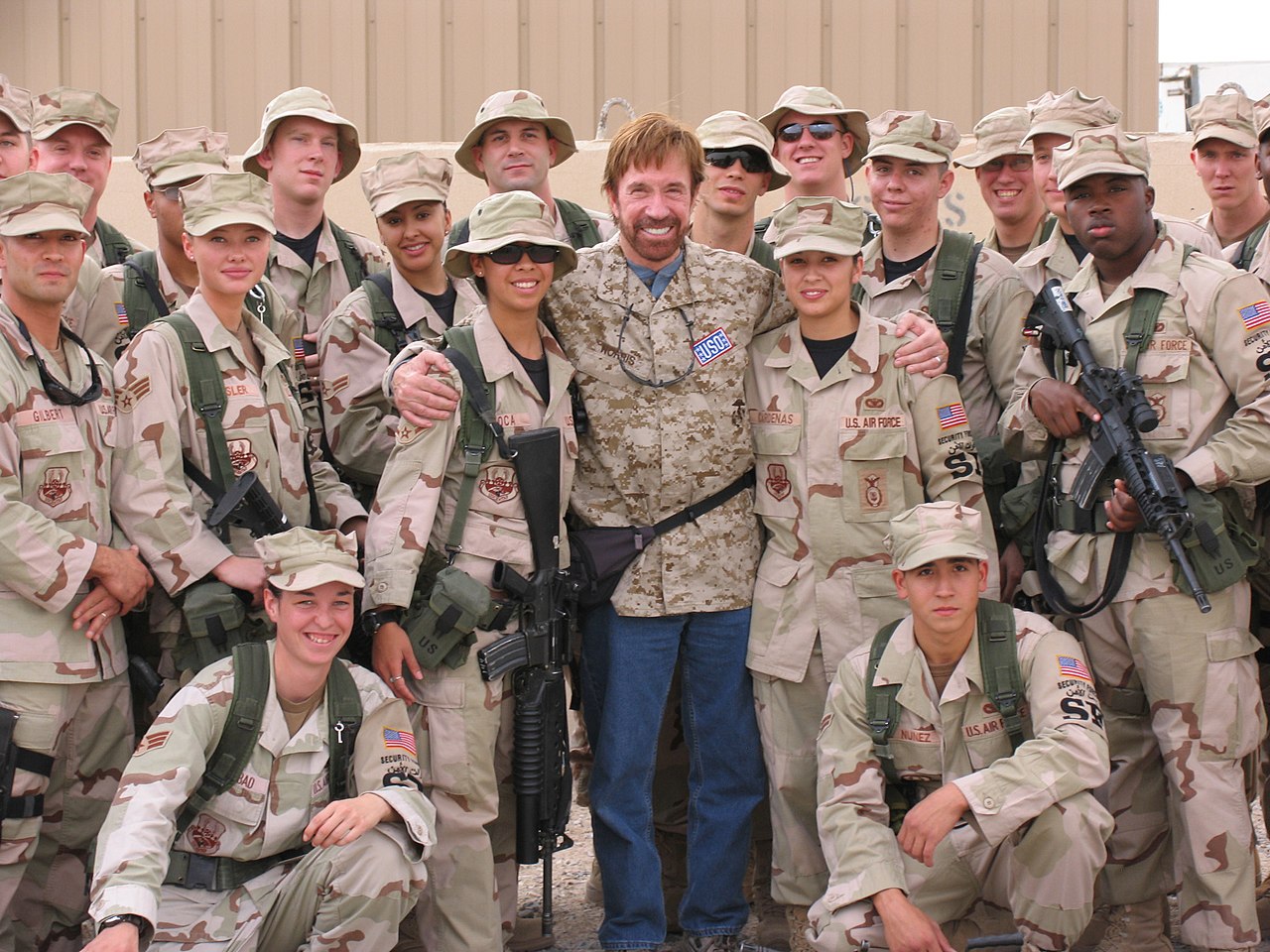Chuck Norris — US Air Force 061029-f-8789C-041 Chuck Norris visits the 386 AEW